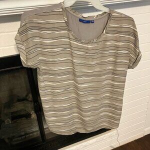 Apt 9 size PXL ladies short sleeved striped shirt.  Green, black and white